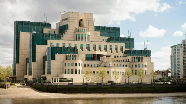 MI6が入る建物