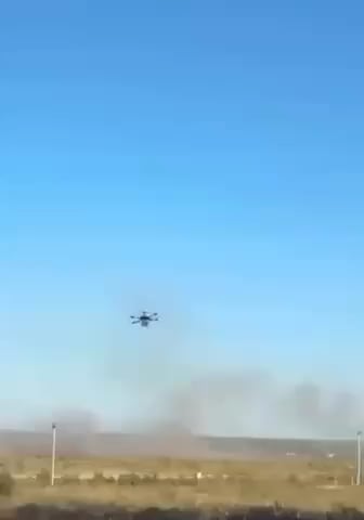 ロシア人は、これらの無人航空機が頭を上げさせてくれないと泣き言を言っている。