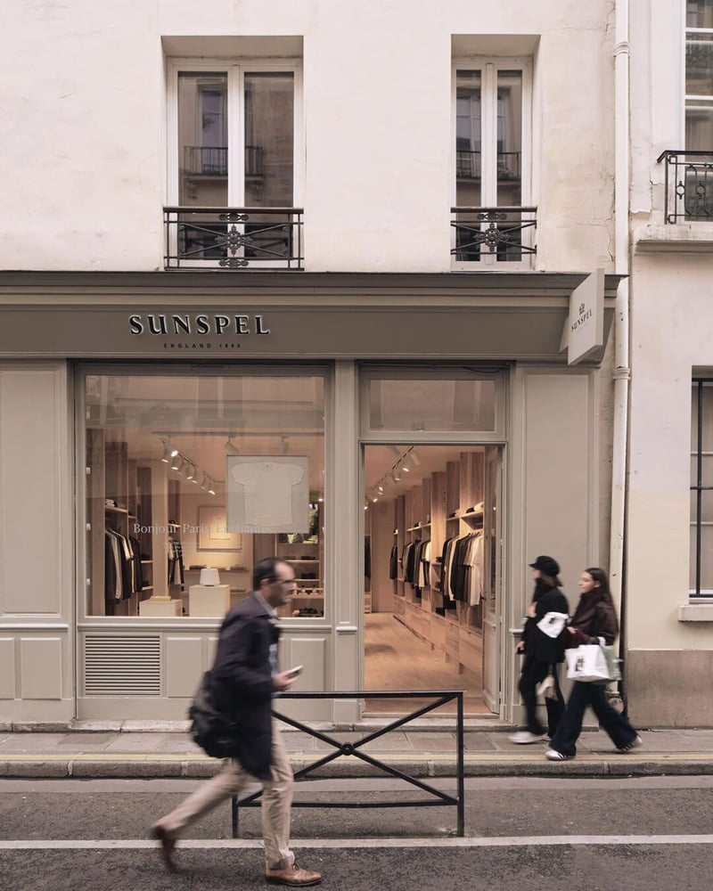 サンスペルのパリ店の外観