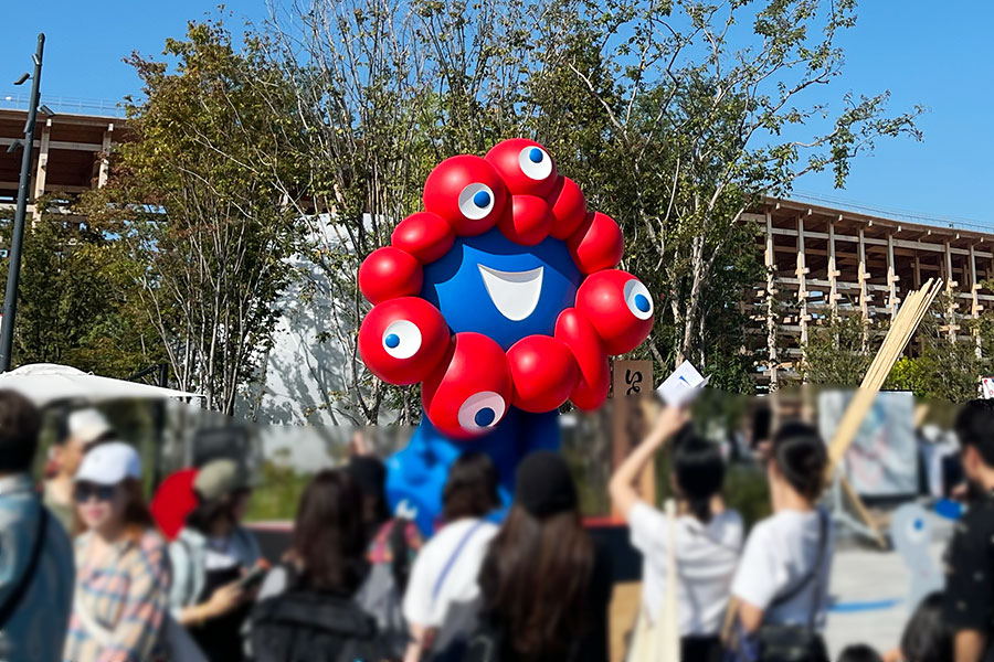 万博の巨大ミャクミャク像、どこへ行く？ ついに今日閉幕…吉村府知事が言及 | Lmaga.jp