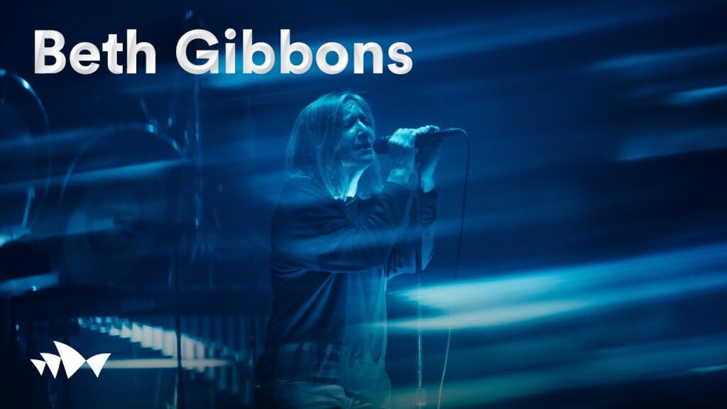 Beth Gibbons、オーストラリアの歌劇場 Sydney Opera House で行われたフルライブ映像が公開！
