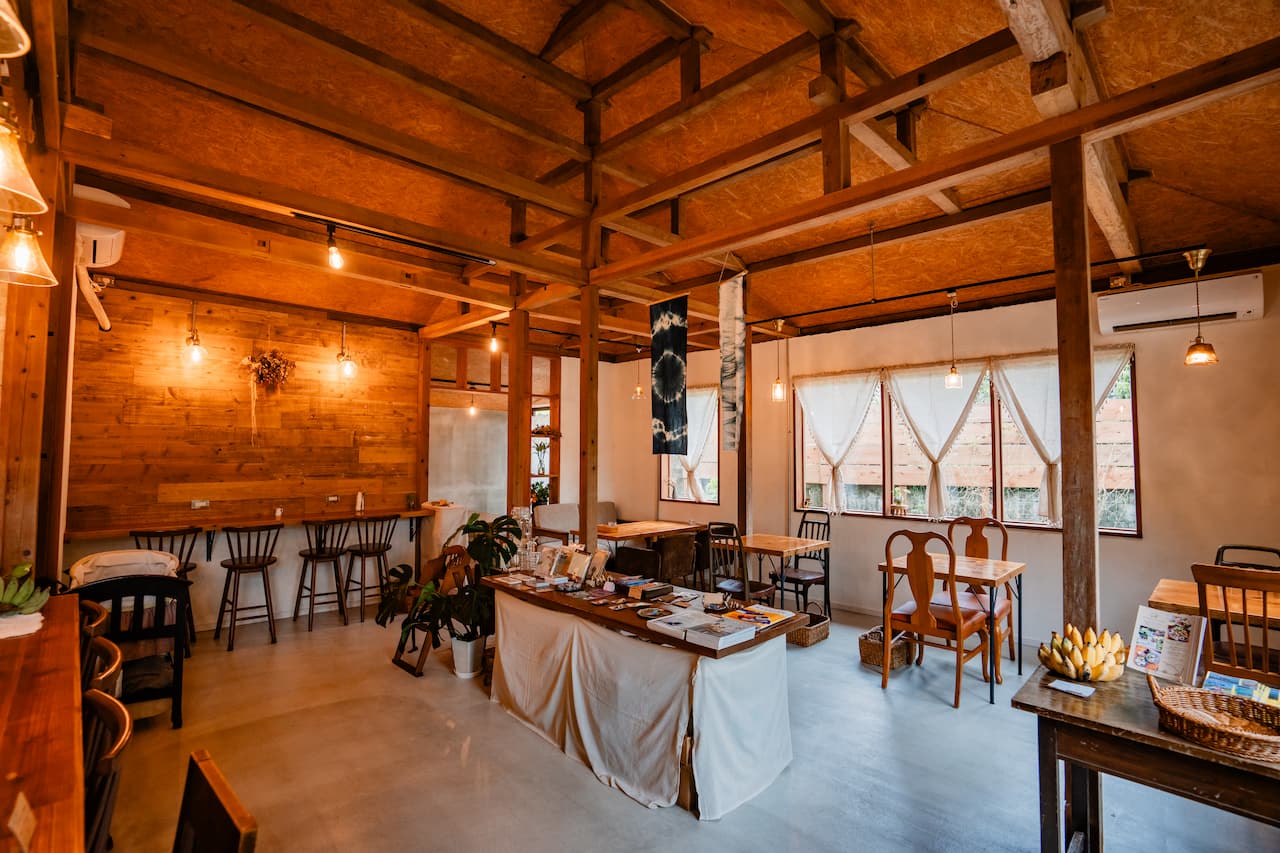 古民家カフェ「BLOOM HOUSE（ブルームハウス）」の燻製ベーコンが絶品！沖縄県産野菜もたっぷり！（本部町）