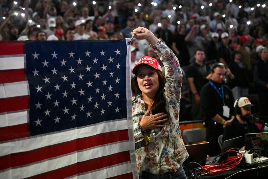 TPUSA、バッドバニーに対抗する「オールアメリカン」スーパーボウルハーフタイムショーを発表