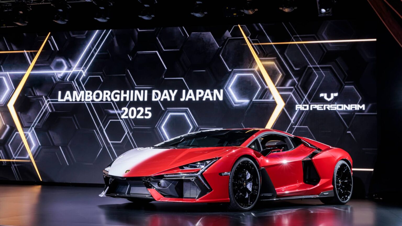 Fenomeno and Revuelto light up Tokyo