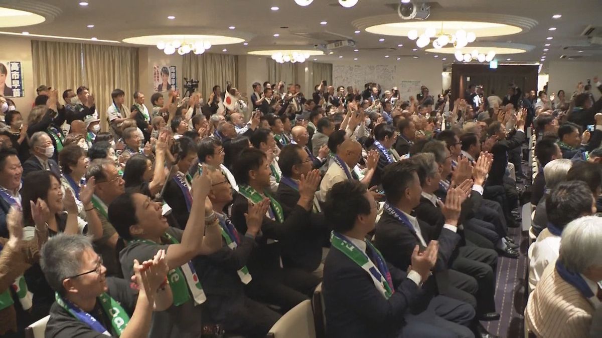 【速報】高市早苗氏が“女性初”自民党新総裁に…地元・奈良では支援者が“総立ち”で歓喜＆号外配布も 「感無量」「県民として誇らしい」
