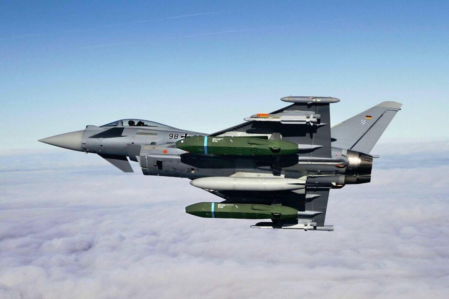 ドイツ、ポーランドにユーロファイターを配備、今冬NATO空軍哨戒を強化