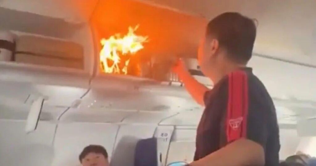 中国国際航空：乗客のスーツケースのリチウム電池が発火し、飛行中に飛行機内で火災パニック