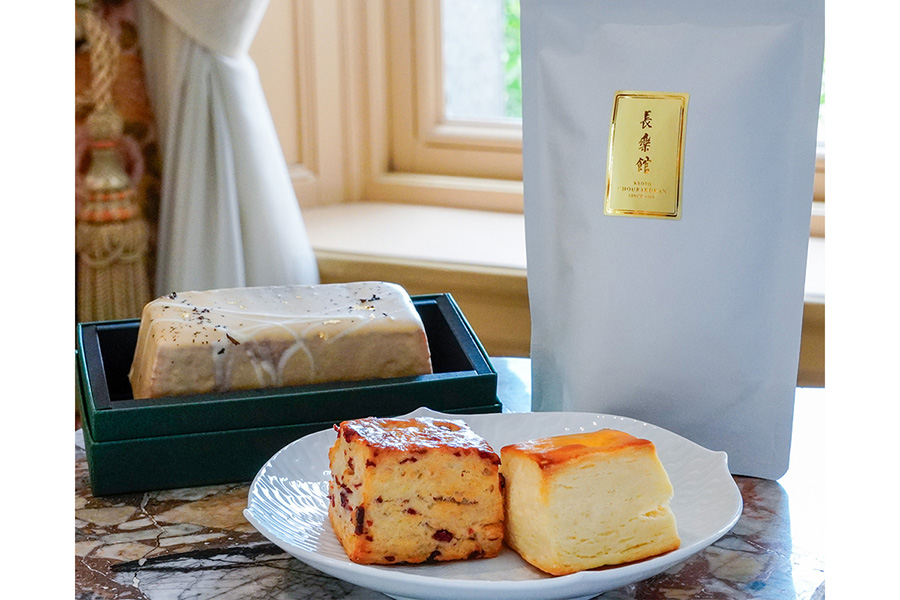 「英国展 2025」に登場する「⻑楽館」のスコーン（プレーン、クランベリー各361 円）は各⽇各60点限り、⻑楽館パウンドケーキ「ロイヤルミルクティ・プレーン」（ハーフ 2001円）は各⽇12本限り、⻑楽館オリジナルブレンドティー（10包入1001円）。PART1でのみ出店