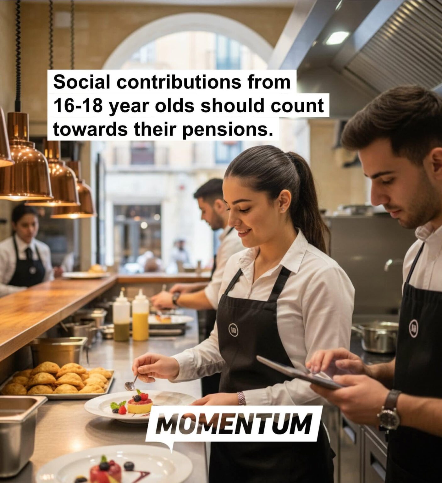 勢いは、政府に、16歳から18歳までの若い労働者を不当に罰する国の年金制度の長年の不正に対処するよう求めています。