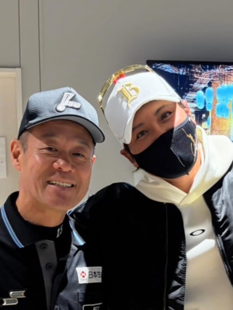 「満面の笑みで楽しませてくれた」新庄剛志監督、審判員との別れに感謝の投稿 | 話題の投稿 | スポーツブル (スポブル)
