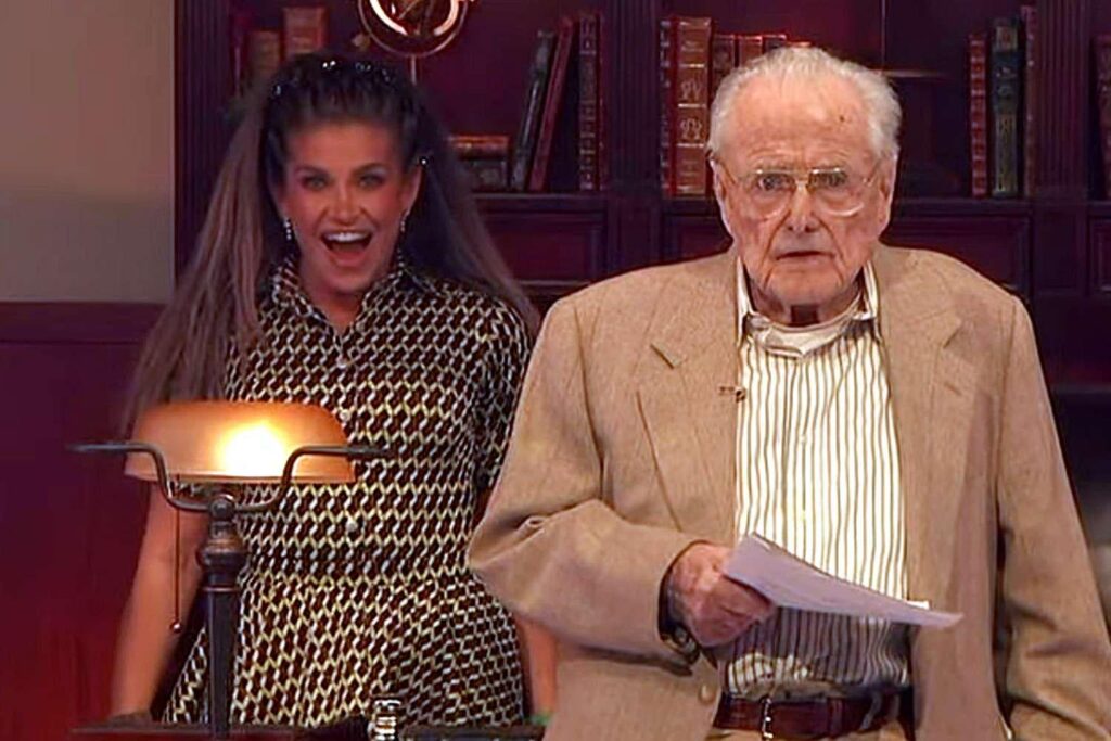 ウィリアム・ダニエルズさん（98歳、ボーイ・ミーツ・ワールドのミスター・フィーニー、ダンシング・ウィズ・ザ・スターズにサプライズ出演）