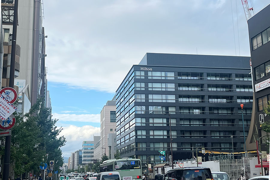 9月で開業1周年を迎えた「ヒルトン京都」、河原町三条にありアクセスしやすい立地