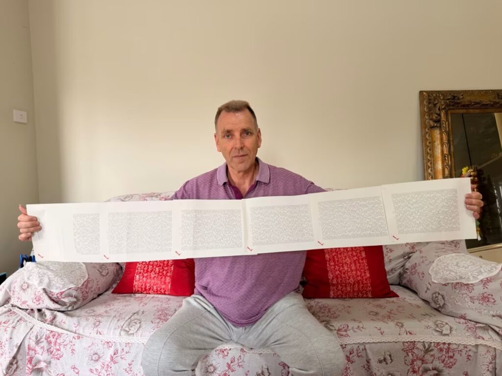 「世界一長い名前」のギネス記録認定　２千語超で構成、読み上げに約２０分(1/2) - CNN.co.jp