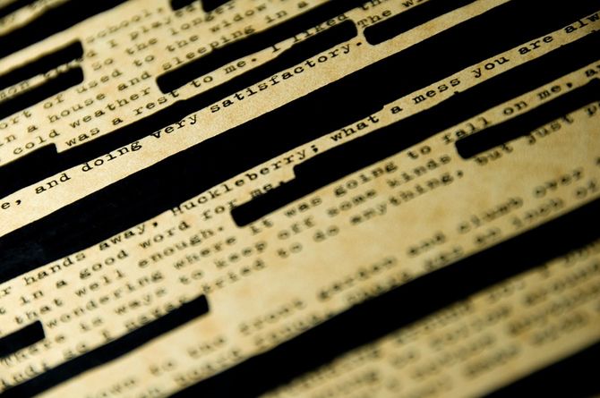 検閲され、黒塗り部分の多い文章