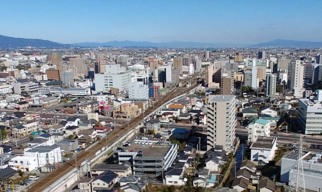 ＜自民総裁選・佐賀県関係国会議員の反応＞期待と懸念、交錯　自民「生まれ変わった姿を」、野党「裏金問題のけじめは」 自民新総裁に高市早苗氏 | 行政・社会 | 佐賀県のニュース