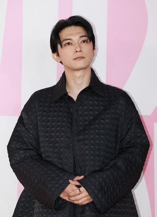「ばけばけ」で英語教師の錦織を演じる吉沢亮（「ミス ディオール展覧会 ある女性の物語」オープニングプレビューにて。東京都港区、2024年6月12日）