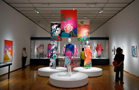 森英恵さん回顧展、島根で開催 生誕１００年記念、所蔵ドレスも | | 全国のニュース