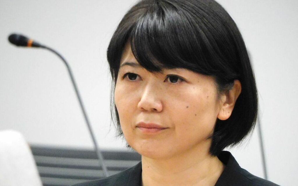 「ラブホ密会」だけじゃない！ 前橋市長・小川晶（42）に「複数の男性との関係」を直撃すると、彼女の表情が…《囲み会見は厳戒態勢＆質問禁止、職員が動線ガード》―「撮影しないでください！」と叫ぶ声