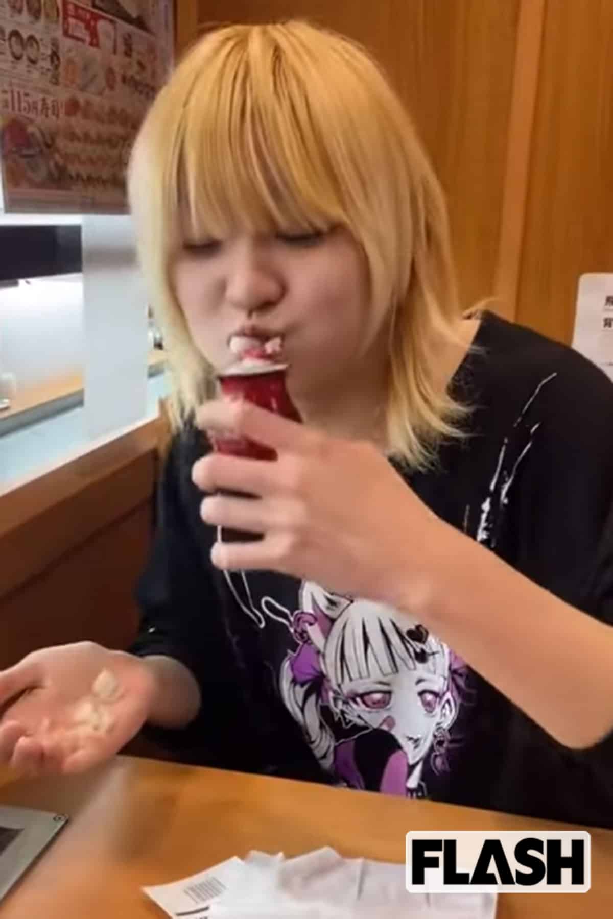 山形県の「くら寿司」でまたも迷惑行為　女子高生は特定され大炎上「歪んだ正義」「厳格に対応して欲しい」ネット紛糾