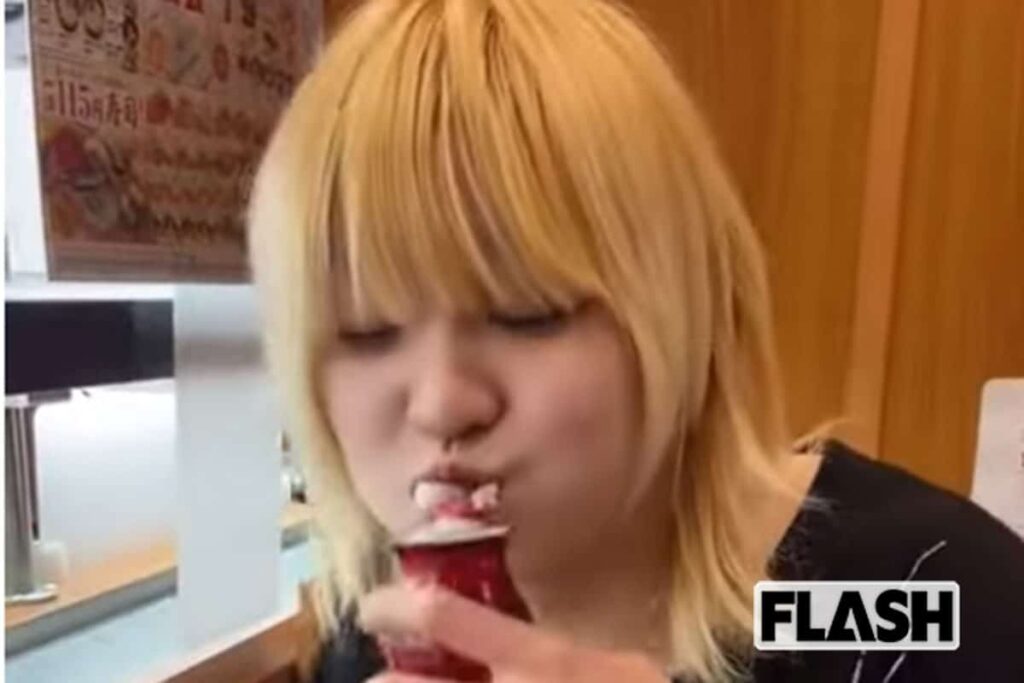 山形県の「くら寿司」でまたも迷惑行為　女子高生は特定され大炎上「歪んだ正義」「厳格に対応して欲しい」ネット紛糾 | Smart FLASH/スマフラ[光文社週刊誌]