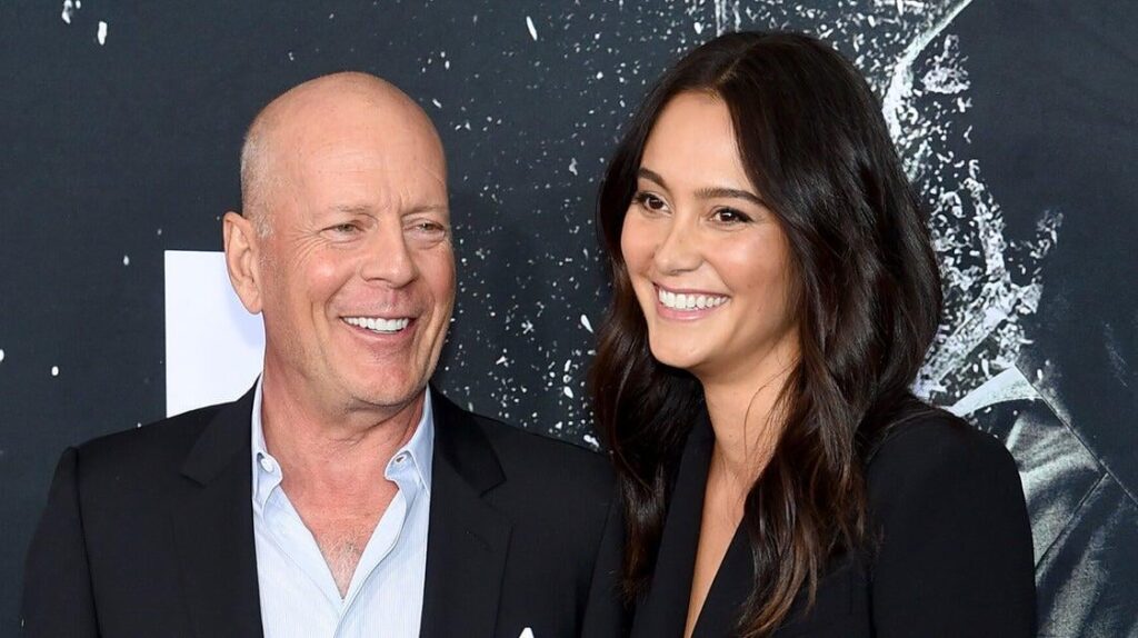 ブルース・ウィリスの妻、俳優に何か問題があったという最初の兆候を共有