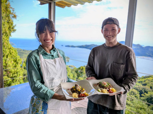 今治・大島のカレイ山に「遠見茶屋 天」　しまなみ一望スポットが再オープン