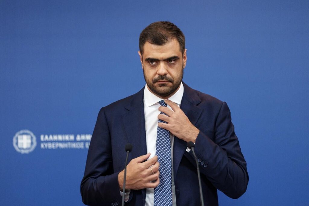 国会前エリアのマリナキス：「修正案可決後、新たなスプレーも、新たなそのようなイベントも、新たな名前の碑文も無い」