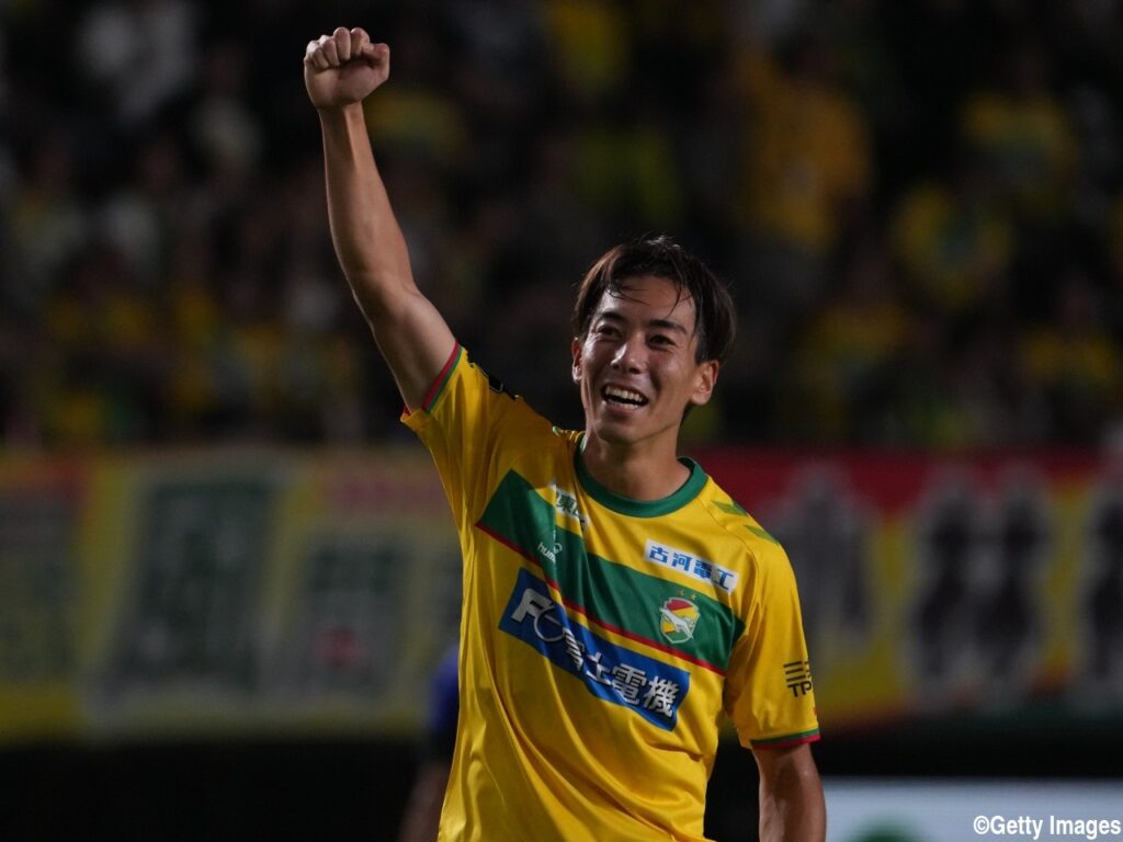 J2首位と3位の決戦は90+6分にドラマ!! 千葉が劇的勝利で自動昇格圏まで3ポイント差、水戸は2位に転落 - gekisaka.jp