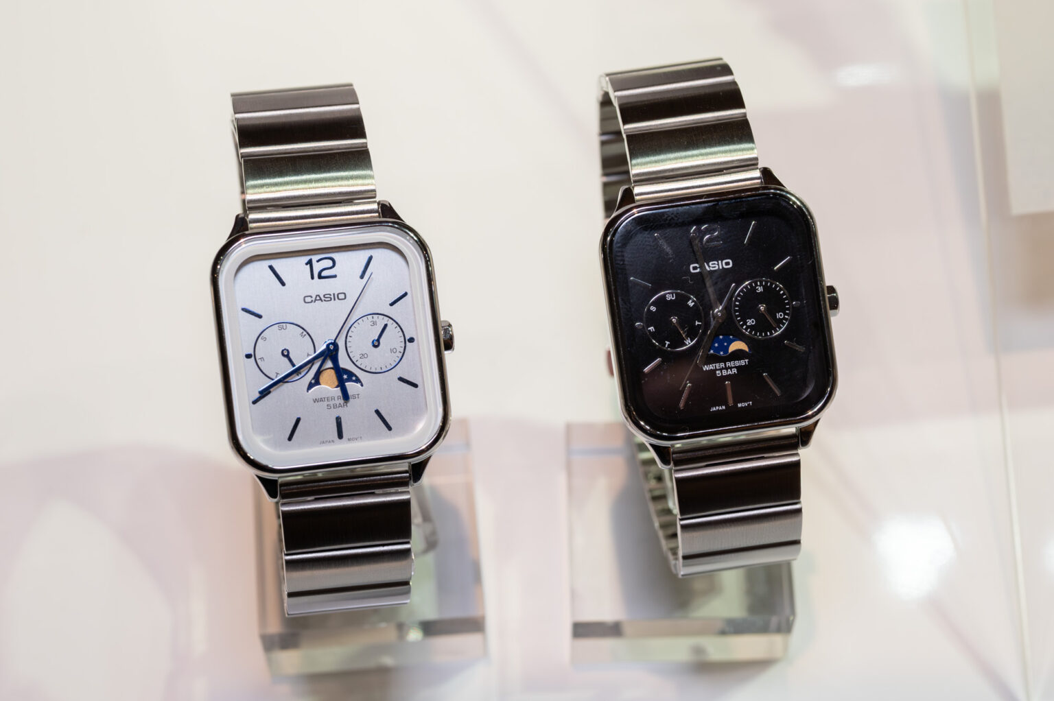 カシオから新型アナログ時計　スクエア・ムーンフェイズ - Impress Watch