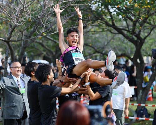 【出雲駅伝】国学院大が２連覇達成！ ２位は早稲田大、山の名探偵は猛追及ばず