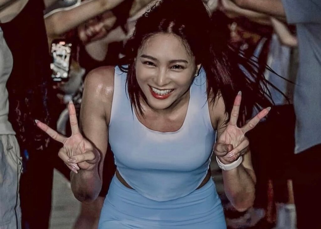 台湾の陸上美女がランイベントで美スタイル披露「みんなと一緒に走るのは本当に幸せ」 | 話題の投稿 | スポーツブル (スポブル)