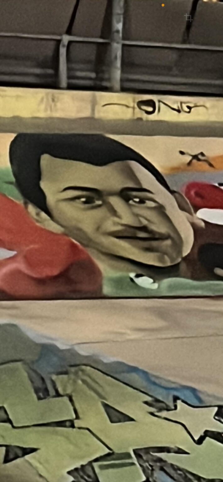 この男は誰ですか?