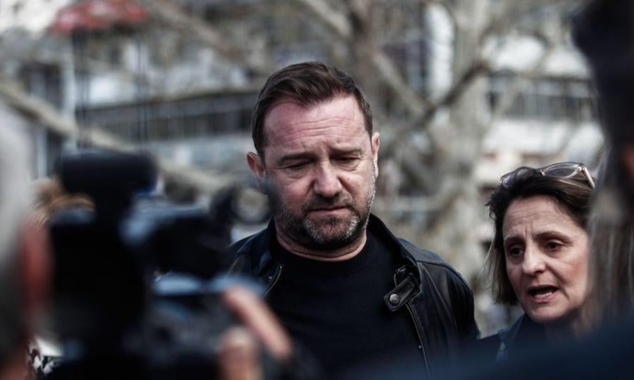 Plakas Adoni：「私は右でも左翼でもありませんが、国家が彼の2人の子供を殺害した父」 -  dnews