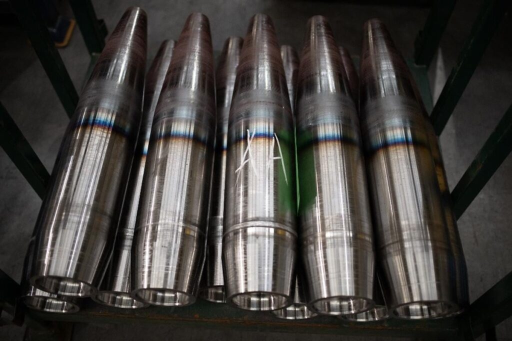 中国、ミサイル製造に必要な工具のロシアへの販売を制限との報道