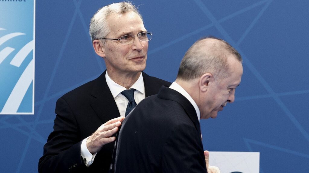 元NATO事務総長ストルテンベルグ氏：「トルコがロシア機を撃墜したとき、フランスとイタリアはトルコを支持せず、ドイツは慎重だった。我々は公にはトルコを支持したが、内部では重大な意見の相違があった。