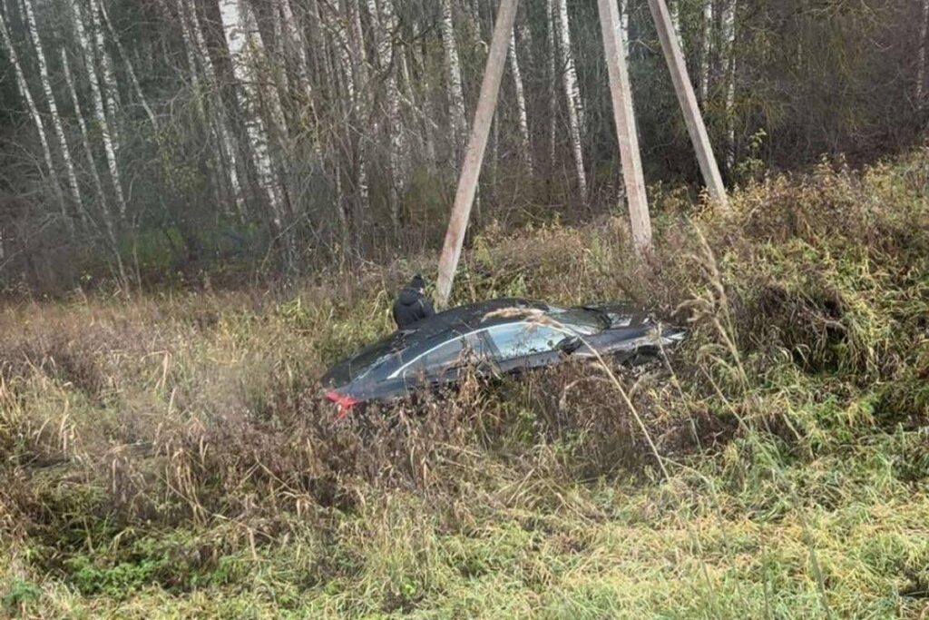 ビデオ |いとこの死亡事故の原因は、前日に自分も飲酒して同じ車を溝に突っ込んだことだった