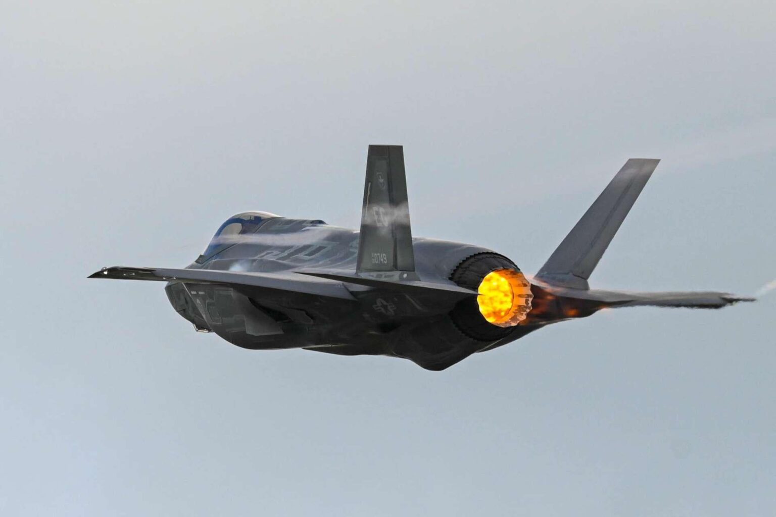 フィンランドの新しいF-35エンジンハブは北極圏の航空対応態勢を変える可能性がある