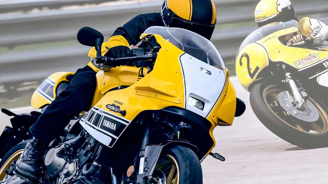ヤマハ「XSR900 GP」にインターカラー登場！ ケニー・ロバーツの記憶が甦る「キング」仕様だ！【欧州】