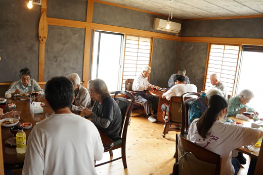 【鹿児島県姶良市】デイサービス事業所内にある地域の人たちが集えるレンタルスペース ／ ナルホイヤ在宅生活研究所