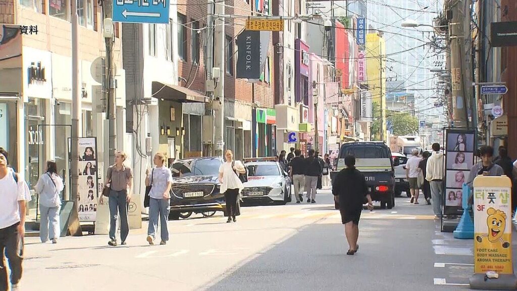 生後9カ月の乳児が意識不明・20代夫婦が重傷…ソウルで日本人観光客乗せたタクシーが事故 70代運転手“アクセル誤って踏んだ” - ライブドアニュース