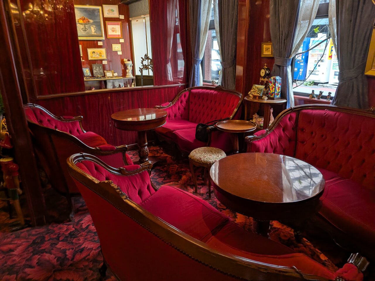 Cafe &Music ラフォーレ