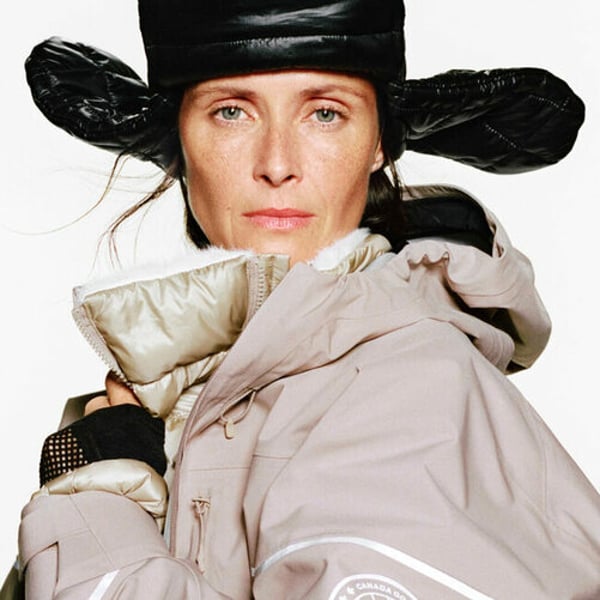 ハイダー・アッカーマンが「スノーグース バイ カナダグース」の第3弾コレクションを発表 – FashionNetwork 日本 ハイダー・アッカーマンが「スノーグース バイ カナダグース」の第3弾コレクションを発表 - FashionNetwork 日本