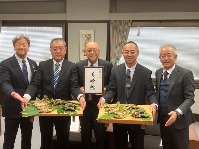 【飛騨高山・岐阜県高山市】新たなブランド「飛騨高山 美峰鮎（びほうあゆ）」 | 高山市のプレスリリース