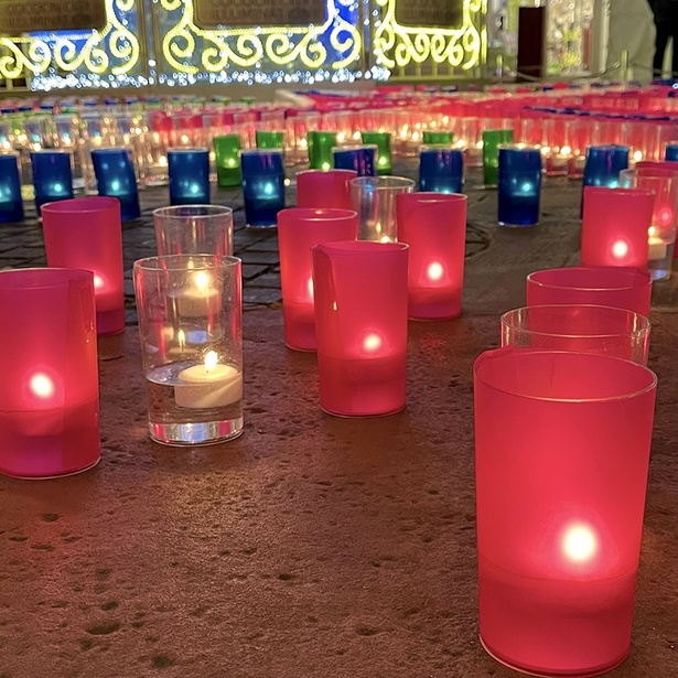 訪れた人々の心を温めてくれる「クリスマスキャンドルナイト2025」