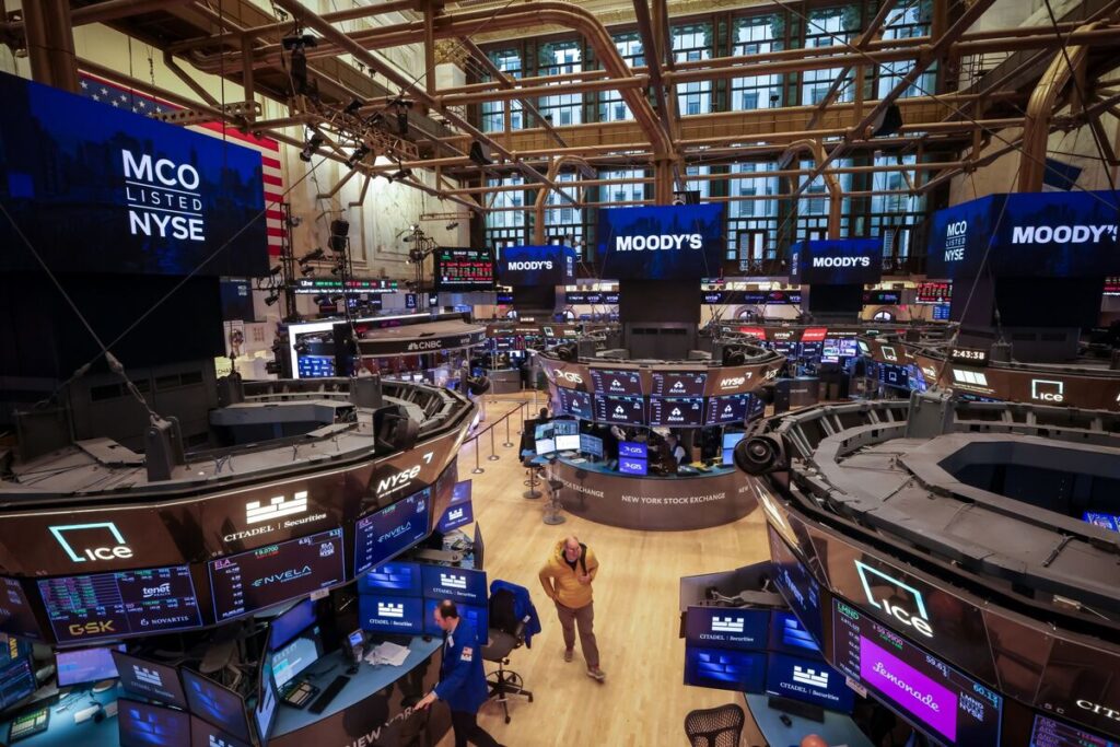 【米国市況】株反発、半導体に押し目買い－国債増発観測で利回り上昇 - Bloomberg