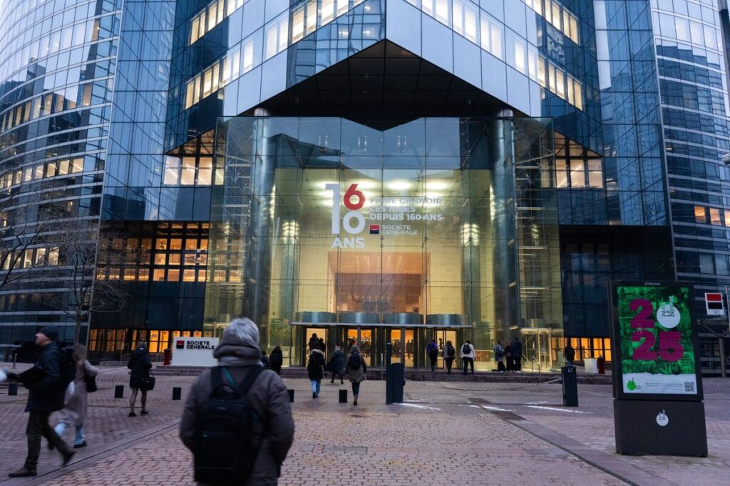 【欧州市況】英国債上昇、僅差での英金利据え置きに反応－株は下落 - Bloomberg