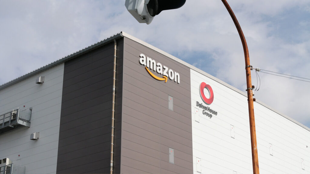 大阪のAmazon倉庫で火災が発生 - GIGAZINE