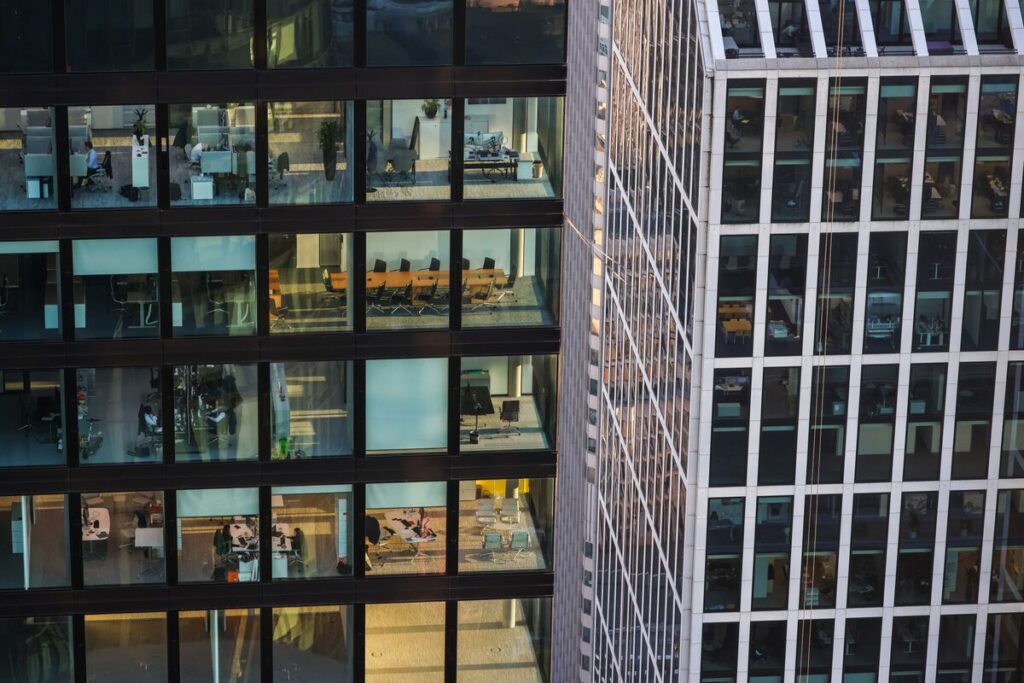 ドイツ景気見通し、11月は予想外に低下－回復期待に冷や水 - Bloomberg