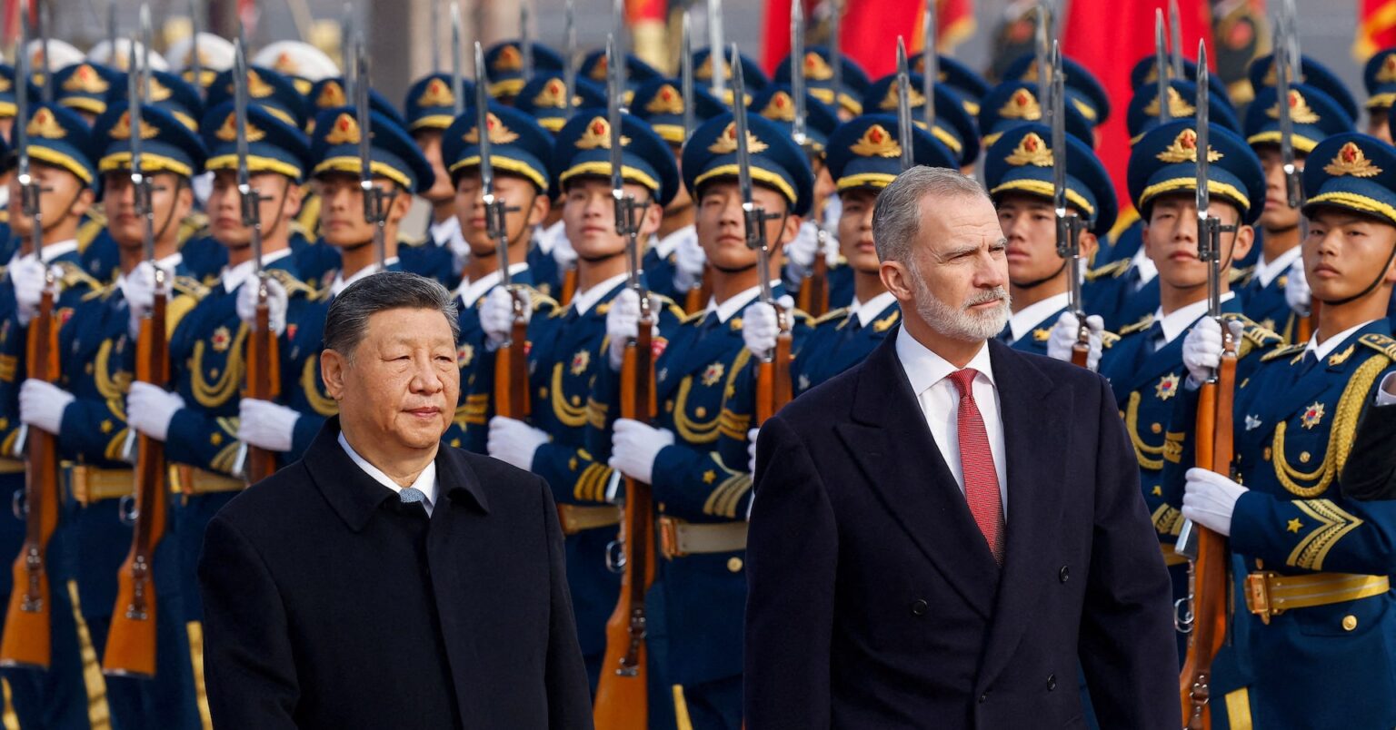 スペイン国王が訪中、習主席と会談　関係強化目指す | ロイター