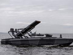 ウクライナが重視する水上ドローン…最新型「シーベイビー」を公開 | Business Insider Japan